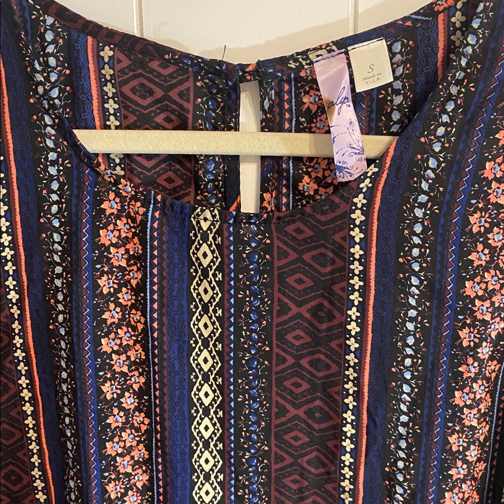 Patterned Crew Neck Sweater - Picture 4 of 6